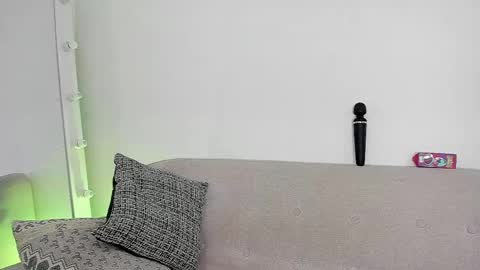 Snapshot of lorens_martin chatting on March 12, 3:51 pm L O R E N online show from March 12, 3:51 pm