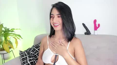 Snapshot of lorens_martin chatting on November 9, 1:20 pm L O R E N online show from November 9, 1:20 pm