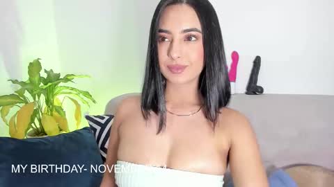 Snapshot of lorens_martin chatting on November 10, 11:15 pm L O R E N online show from November 10, 11:15 pm