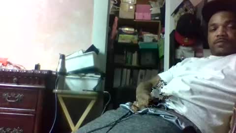 Snapshot of lorenzo082885 chatting on November 27, 11:34 am lorenzo082885 online show from November 27, 11:34 am