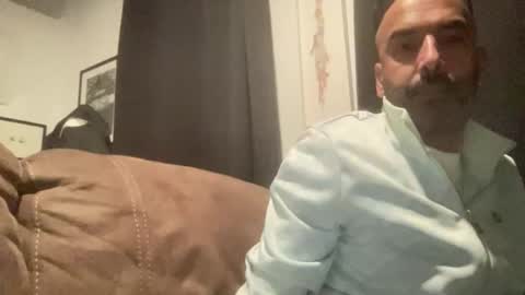 loreshifi online show from January 17, 8:52 am