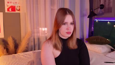 Lori online show from February 1, 9:08 pm