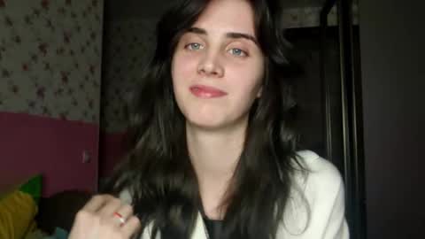 Snapshot of lorinepiro chatting on November 13, 4:50 pm Kira online show from November 13, 4:50 pm