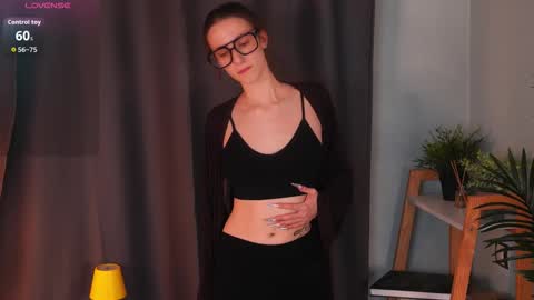 Ivy online show from October 3, 5:32 pm