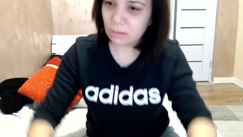 LorraGrey online show from February 6, 6:18 am