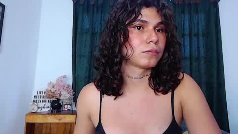 Snapshot of lorraine_baker chatting on December 9, 8:12 pm Lorraine online show from December 9, 8:12 pm