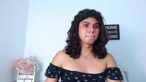 Snapshot of lorraine_baker chatting on February 5, 2:19 am Lorraine online show from February 5, 2:19 am