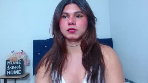 Snapshot of lorraine_baker chatting on December 18, 3:18 pm Lorraine online show from December 18, 3:18 pm