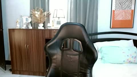 Snapshot of los_bondad chatting on November 15, 8:33 am Los online show from November 15, 8:33 am