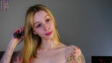 Jess online show from May 24, 1:43 am