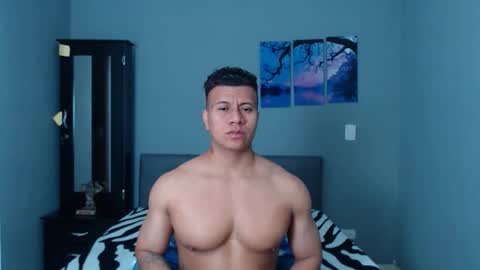 Snapshot of lothbrok_strong chatting on December 20, 10:06 pm lothbrok online show from December 20, 10:06 pm