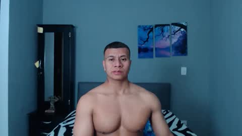 Snapshot of lothbrok_strong chatting on February 11, 9:20 pm lothbrok online show from February 11, 9:20 pm