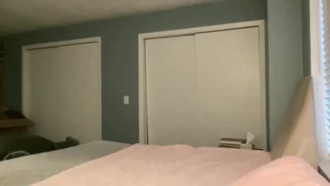 lothlori online show from March 23, 11:42 pm