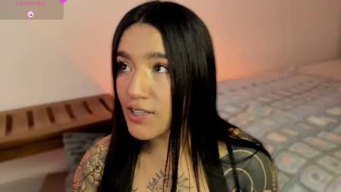 Snapshot of lottie_fox chatting on February 19, 4:30 am lottie_fox online show from February 19, 4:30 am