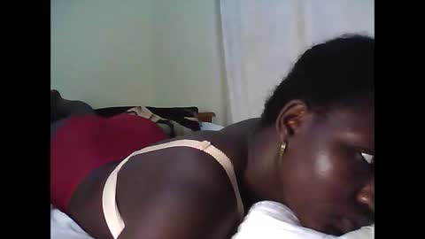 lotty_lavilla online show from March 24, 6:35 pm