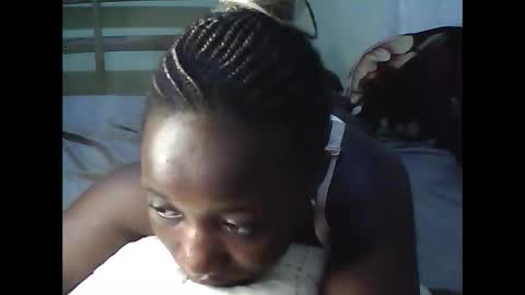 lotty_lavilla online show from April 23, 7:05 pm