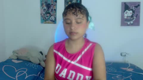 Snapshot of lou_cuteee chatting on January 19, 10:17 pm lou_cuteee online show from January 19, 10:17 pm