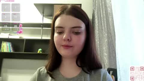 Snapshot of loudeguise chatting on May 28, 2:03 pm Esma online show from May 28, 2:03 pm