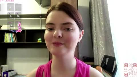 Snapshot of loudeguise chatting on May 29, 9:07 am Esma online show from May 29, 9:07 am