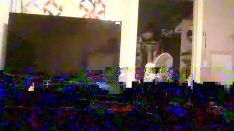 Snapshot of loudini_ chatting on December 12, 9:19 am lewyay online show from December 12, 9:19 am