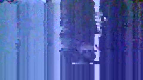 Snapshot of loudini_ chatting on January 18, 11:11 am lewyay online show from January 18, 11:11 am