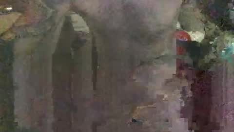 Snapshot of loudini_ chatting on September 28, 3:28 pm lewyay online show from September 28, 3:28 pm