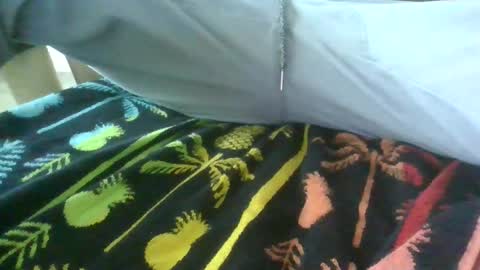 Snapshot of loudini_ chatting on October 2, 12:28 am lewyay online show from October 2, 12:28 am