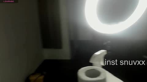 Snapshot of louie_evans chatting on September 30, 8:58 pm louie_evans online show from September 30, 8:58 pm