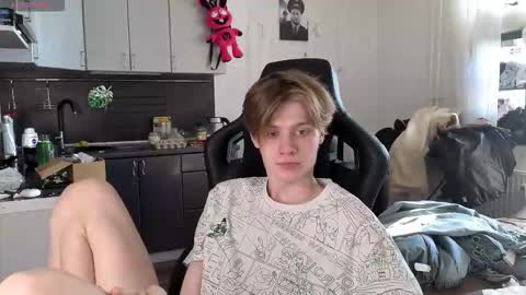 louie_evans online show from March 29, 12:27 pm