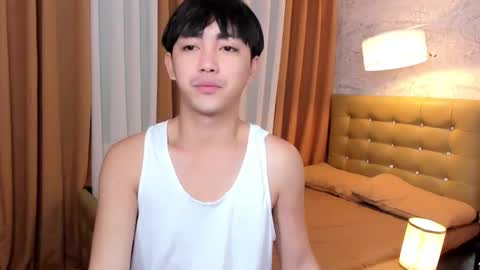 Snapshot of louieismy_name chatting on October 27, 1:31 am ignot ursh online show from October 27, 1:31 am