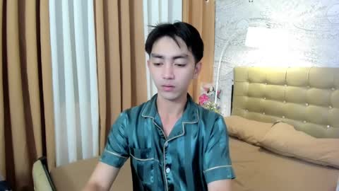 Snapshot of louieismy_name chatting on March 30, 1:28 am ignot ursh online show from March 30, 1:28 am