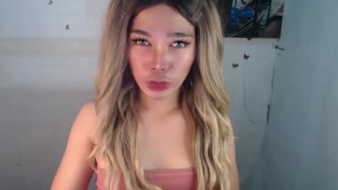 Snapshot of louilalicious chatting on February 13, 6:52 am louilalicious online show from February 13, 6:52 am