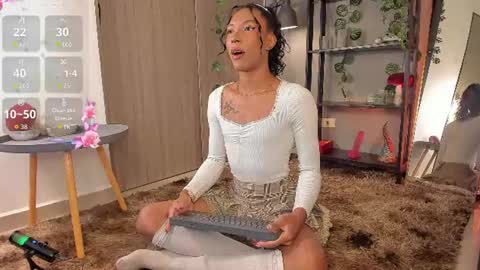 Louis Valdz online show from August 2, 1:26 am