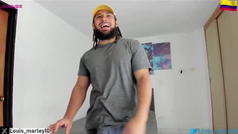 louis_marley_ online show from December 19, 5:53 pm