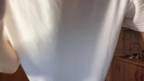 Snapshot of louis_preston chatting on October 14, 2:12 am Mark online show from October 14, 2:12 am