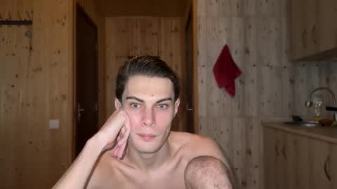 Snapshot of louis_preston chatting on November 20, 5:51 am Mark online show from November 20, 5:51 am