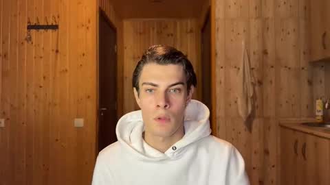 Snapshot of louis_preston chatting on January 10, 11:20 pm Mark online show from January 10, 11:20 pm