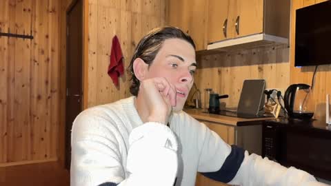 Mark online show from April 5, 2:47 pm