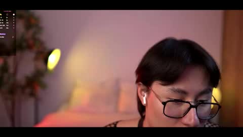 Louis online show from February 8, 2:26 am