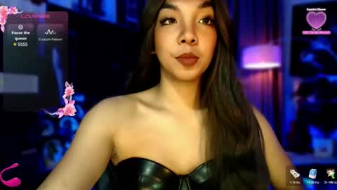 Louisa online show from November 10, 2:32 am