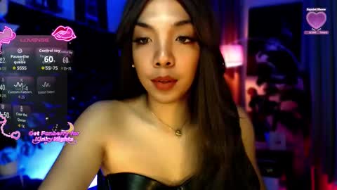 Louisa online show from February 13, 2:51 am