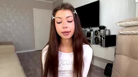 Flora online show from March 21, 7:13 am