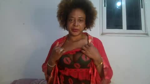 Snapshot of louna80819 chatting on August 4, 3:58 pm louna80819 online show from August 4, 3:58 pm