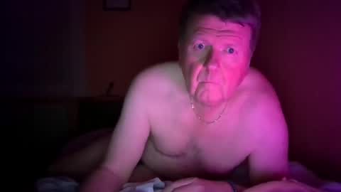 Snapshot of loupi947474 chatting on March 3, 9:15 pm loupi947474 online show from March 3, 9:15 pm