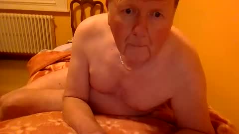 Snapshot of loupi947474 chatting on December 14, 9:41 pm loupi947474 online show from December 14, 9:41 pm