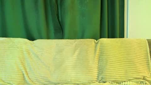 Cute face online show from February 20, 4:31 am