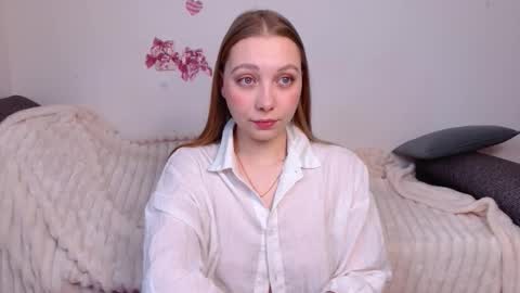 love bella  online show from March 2, 12:02 am