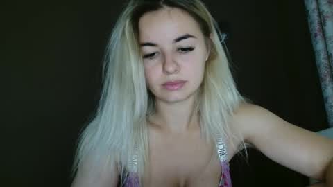 Snapshot of love_dom_meg chatting on September 10, 8:36 am Megane online show from September 10, 8:36 am