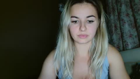Snapshot of love_dom_meg chatting on September 19, 8:31 pm Megane online show from September 19, 8:31 pm