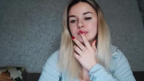 Megane online show from February 20, 9:15 pm